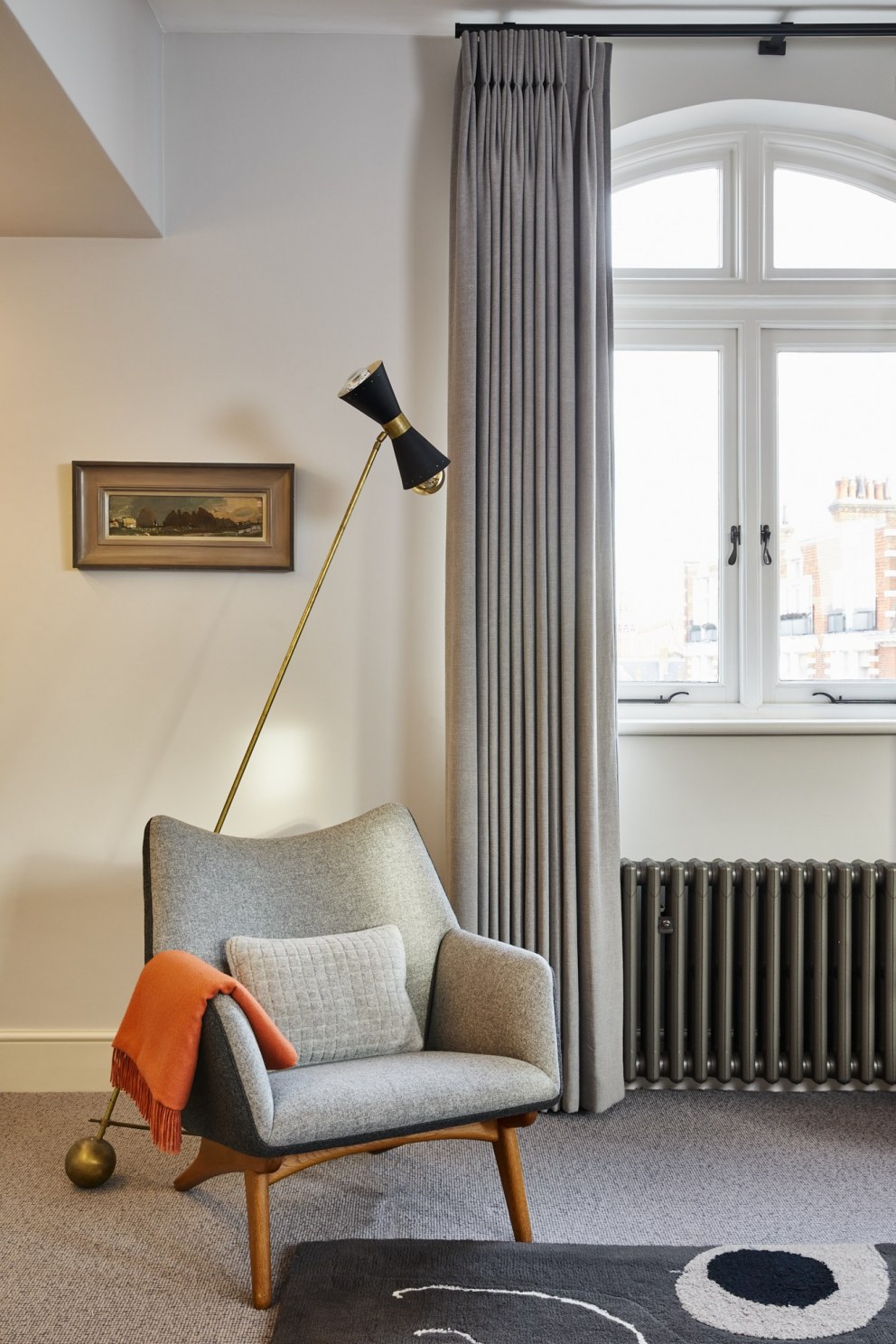 Chelsea Pied a Terre | Sitting Room  | Interior Designers